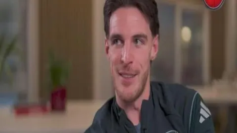 莱万：仅剩三球，我的目标是实现巴萨百球梦